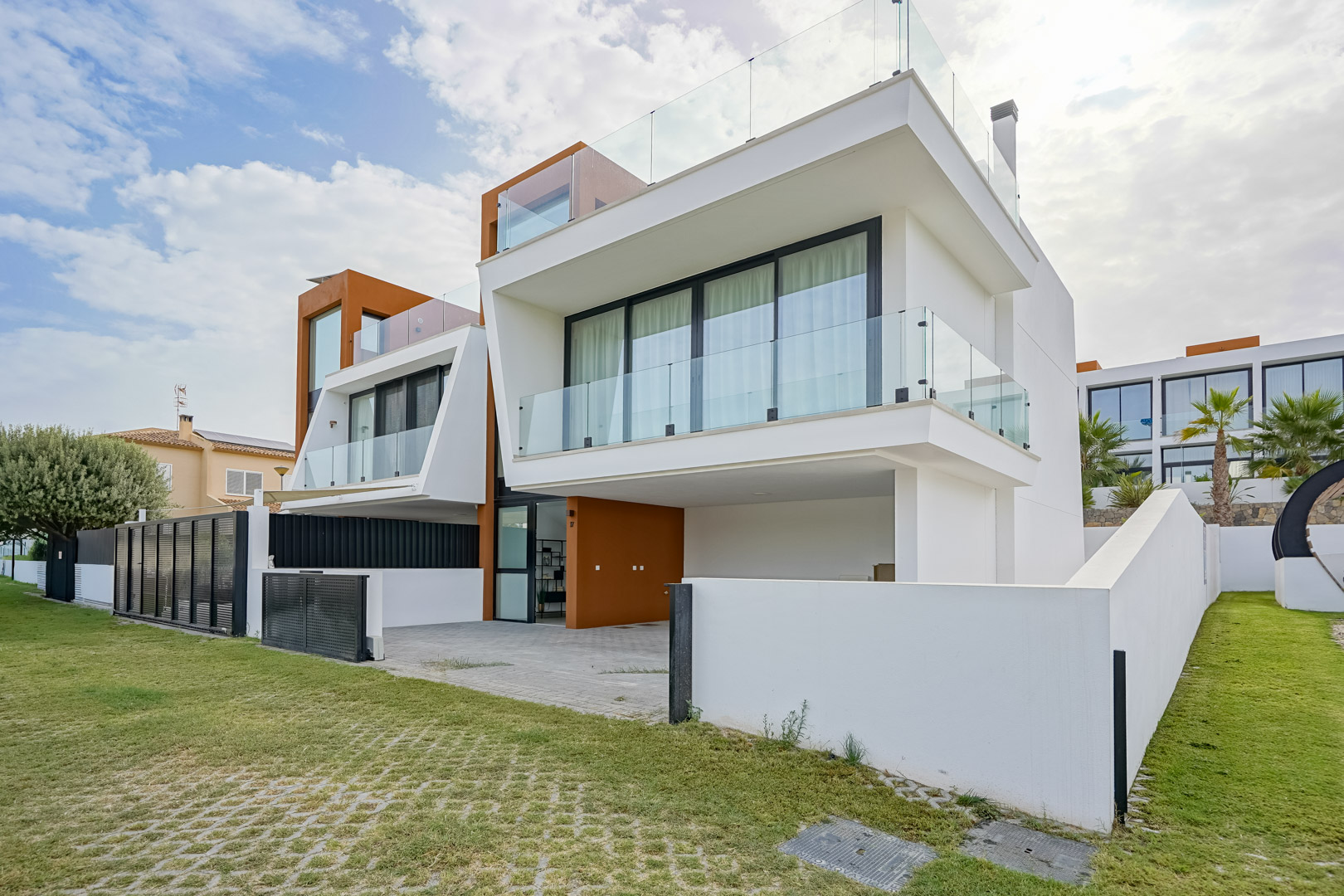 Property Image 3 Property Image 3