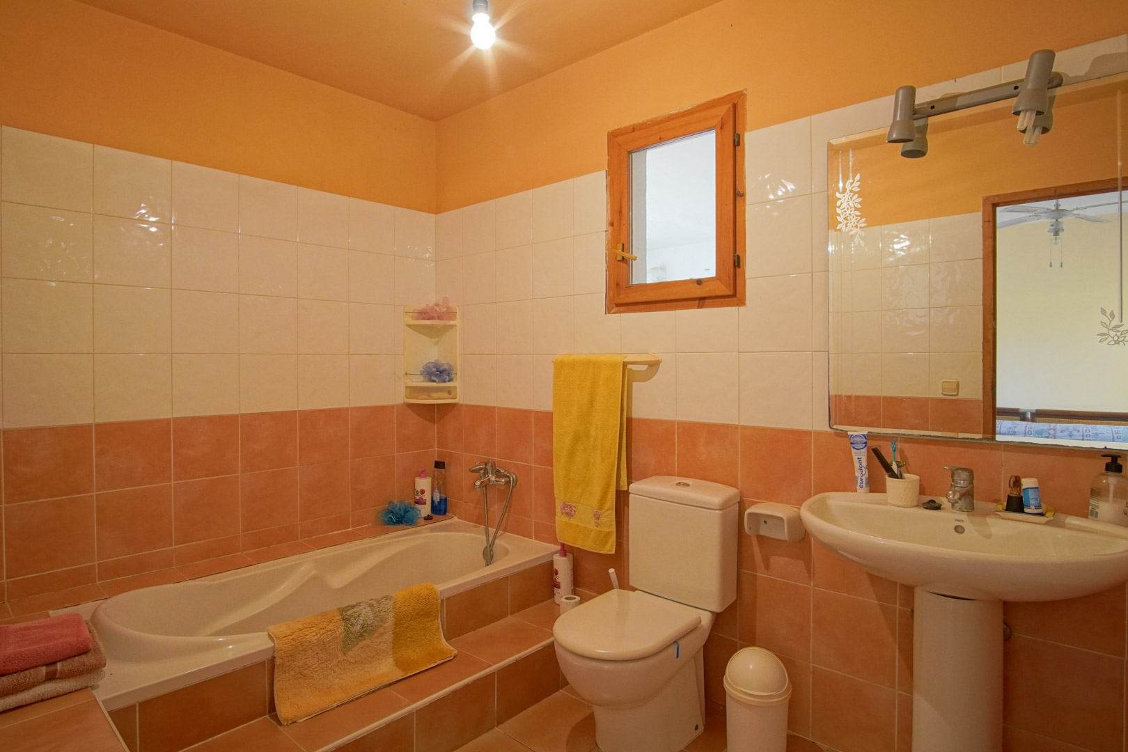 Venta. Chalet/Villa en Pedreguer