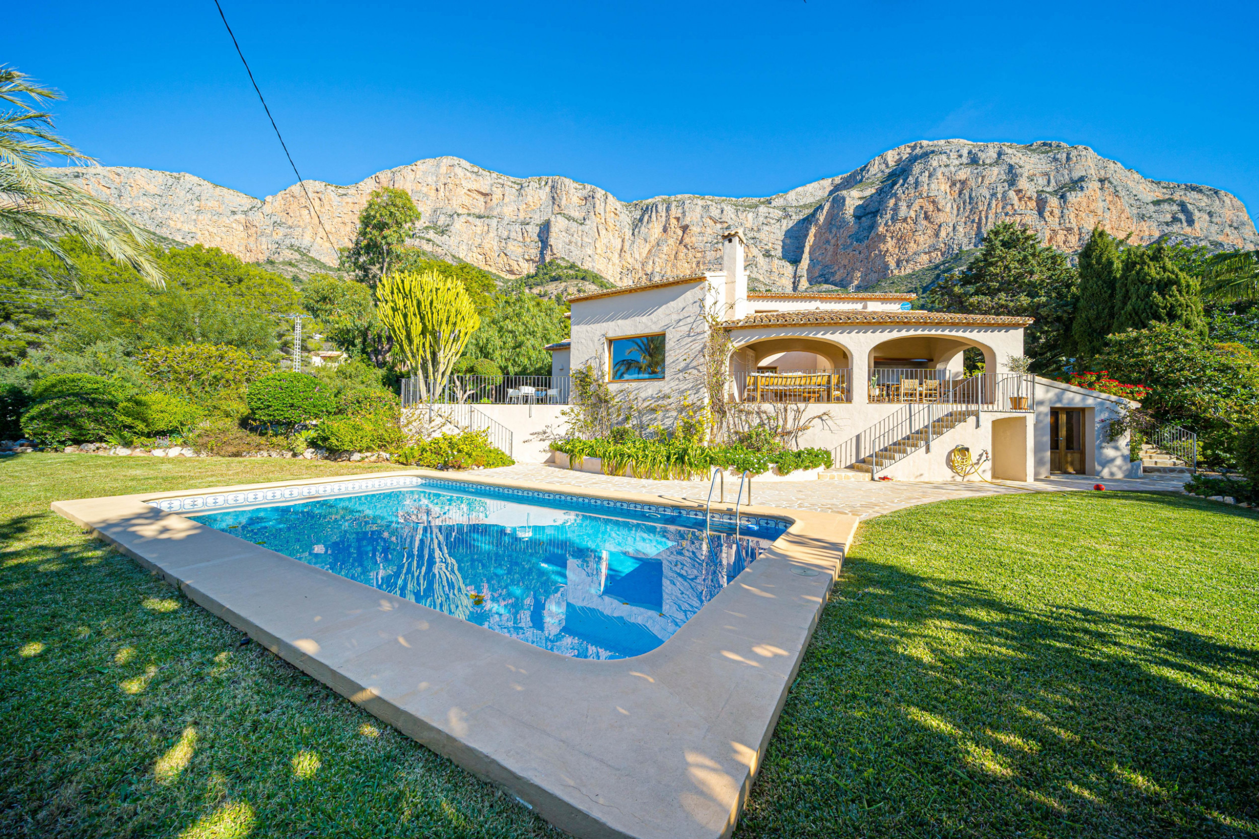 Villa in Javea - view 1